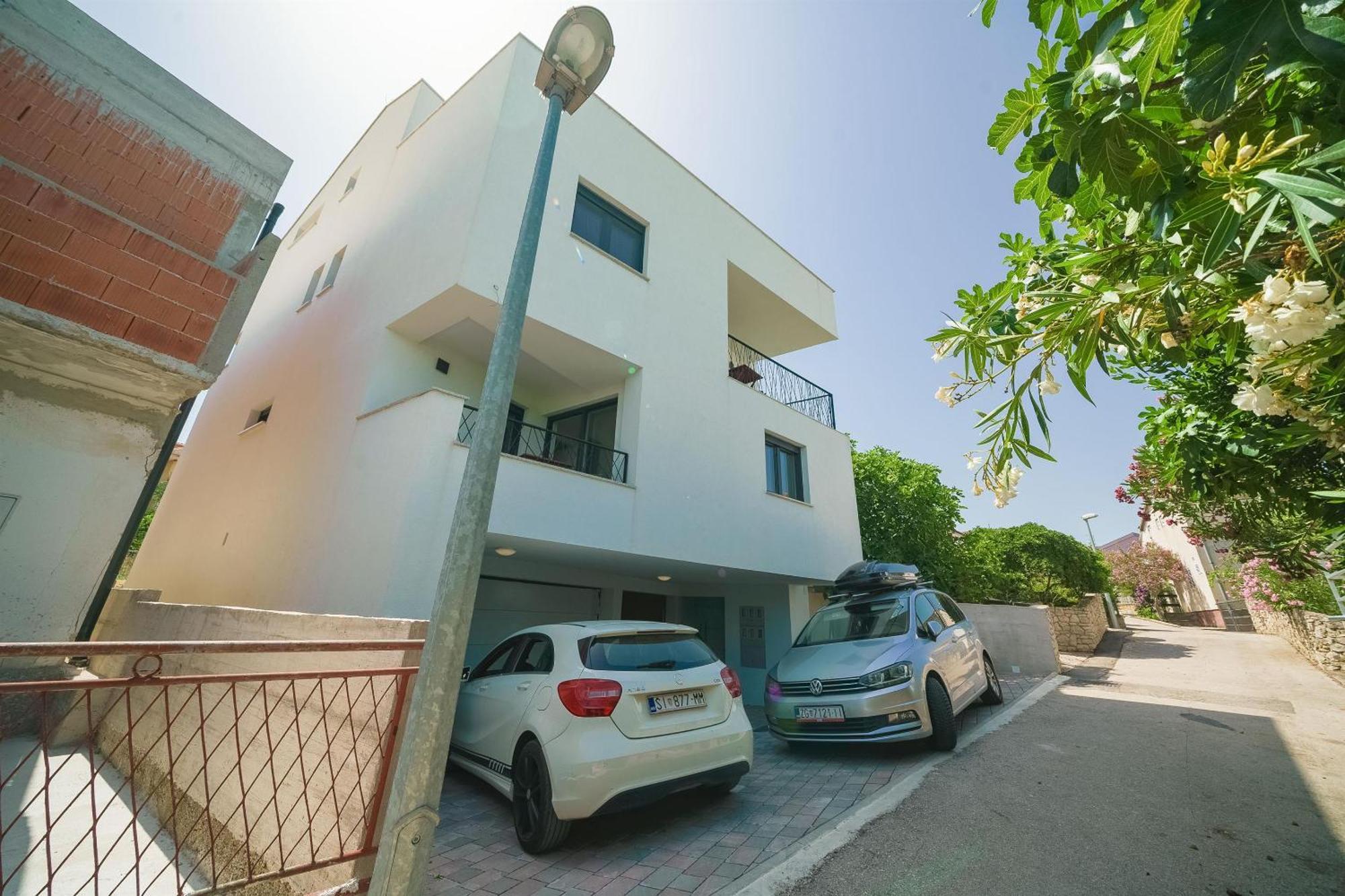 Apartments Picikato Bilice Exteriér fotografie